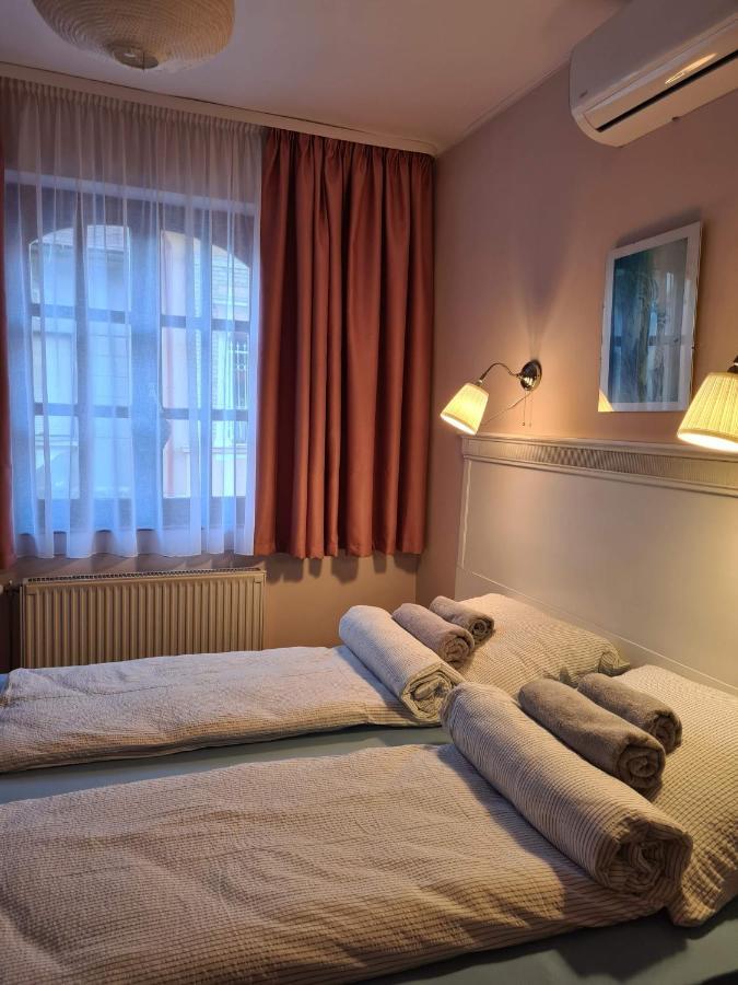 Bed and Breakfast Palantir Panzio Miskolc Esterno foto