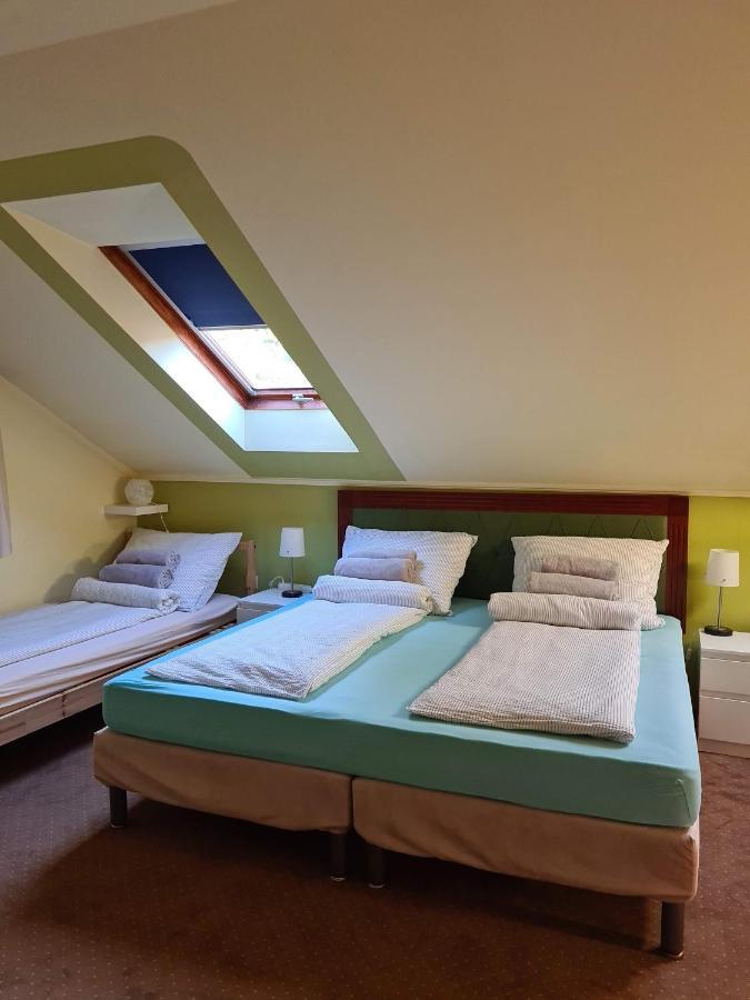 Bed and Breakfast Palantir Panzio Miskolc Esterno foto