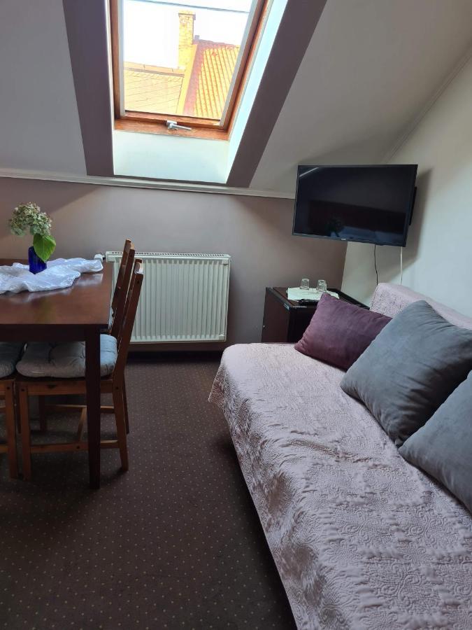 Bed and Breakfast Palantir Panzio Miskolc Esterno foto