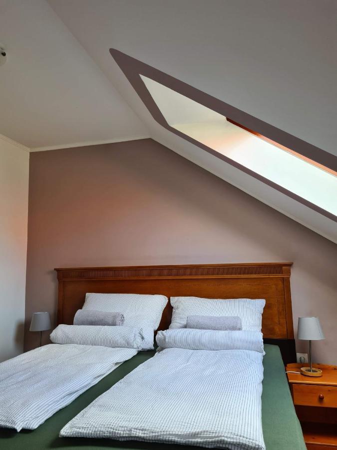 Bed and Breakfast Palantir Panzio Miskolc Esterno foto